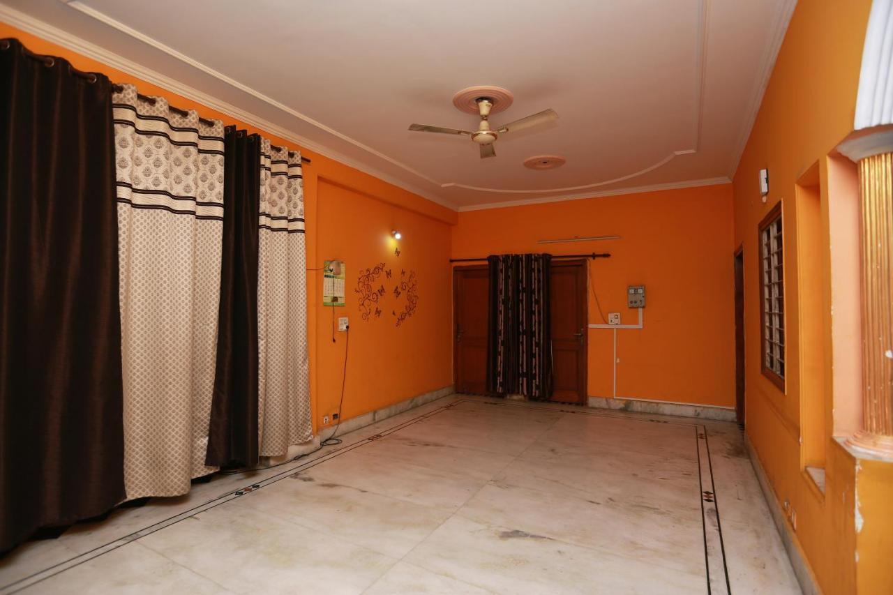Oyo 11752 Hotel Sun Palace Residency Indirapuram Buitenkant foto