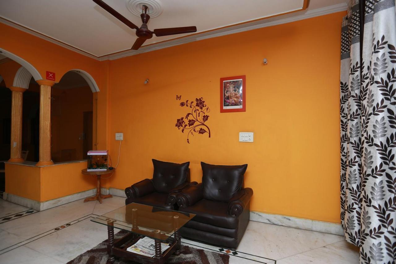 Oyo 11752 Hotel Sun Palace Residency Indirapuram Buitenkant foto