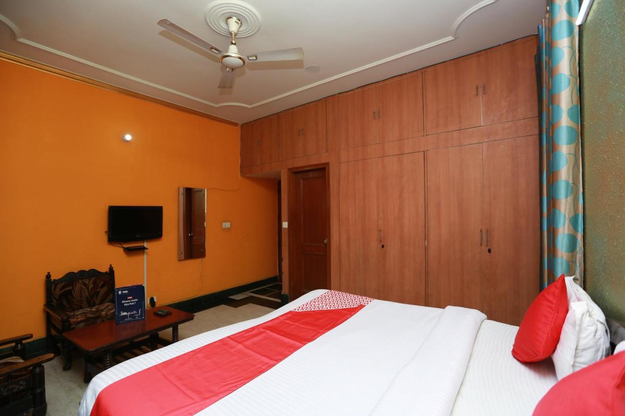 Oyo 11752 Hotel Sun Palace Residency Indirapuram Buitenkant foto